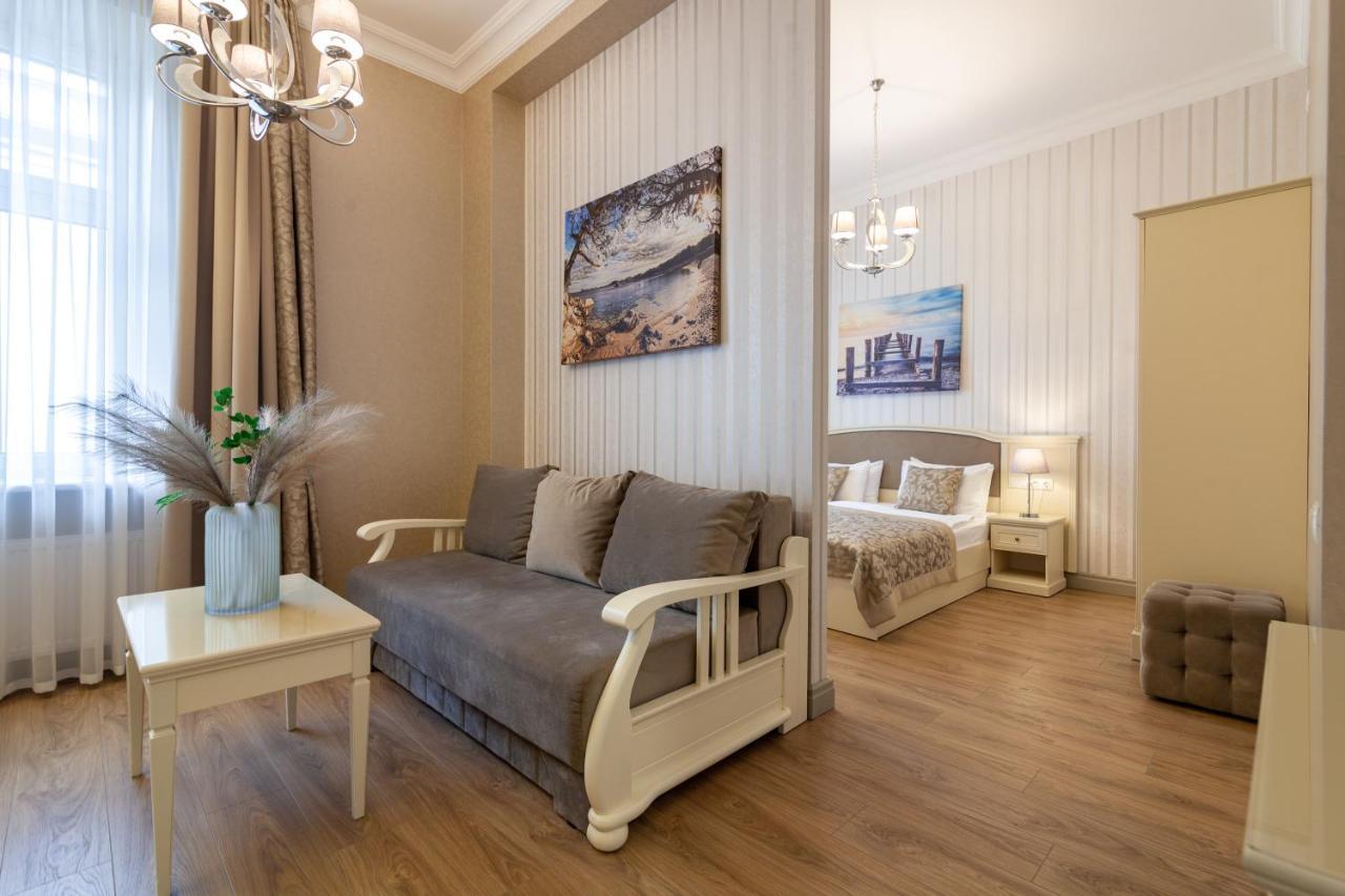 Royal Mini-Apart Hotel On Rynok Square Liov Exterior foto