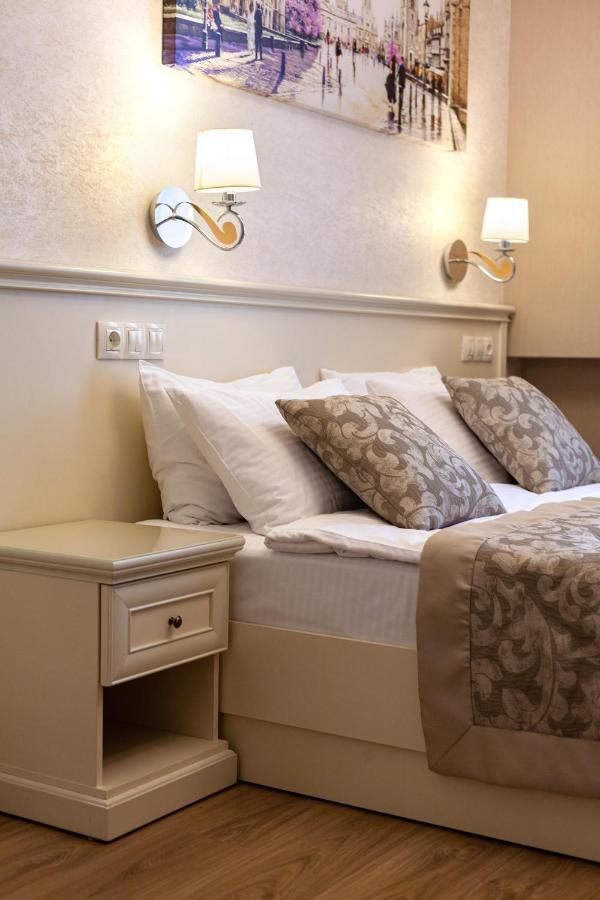 Royal Mini-Apart Hotel On Rynok Square Liov Exterior foto