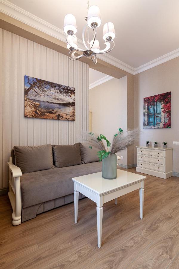 Royal Mini-Apart Hotel On Rynok Square Liov Exterior foto